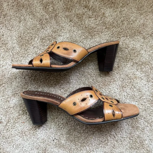 Relativity Brown Leather Metal Grommet Boho‎ Western Grunge Indie Trendy Heels - Image 5
