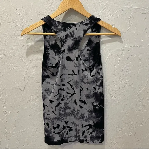 Monochrome Tie - Image 2