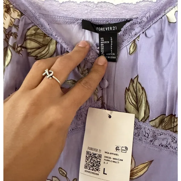 Forever 21 Floral Lace Trim Side Tie Midi Dress Lavender Purple Women’s L NWT - Image 3