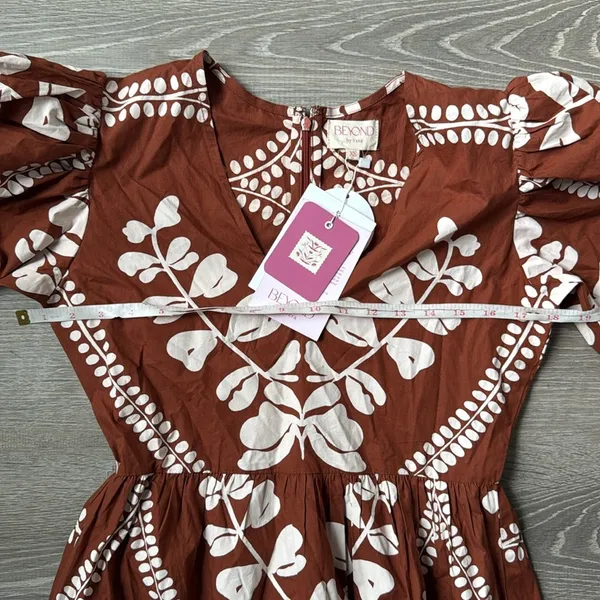 NEW Beyond by Vera Heidi mini dress HEART BROWN XS - Image 11