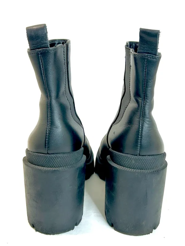 Steve Madden Roxie Platform Bootie in Black Leather, Chunky Lug Sole, size 9 - Image 7