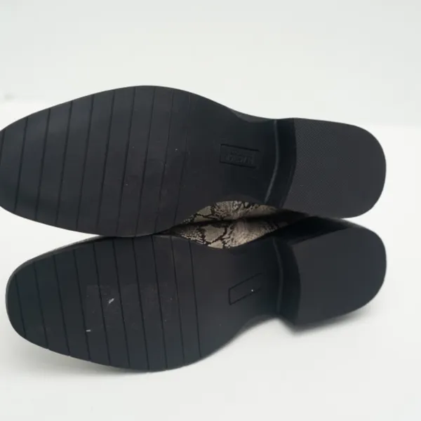 Kenneth Cole Reaction. Snake Skin Print Chelsea‎ Boot. - Image 3