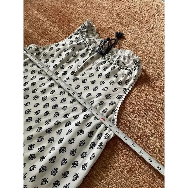 VICTORIAS SECRET Women’s Size M White Blue Leaf Print Nightgown Pajamas - Image 3