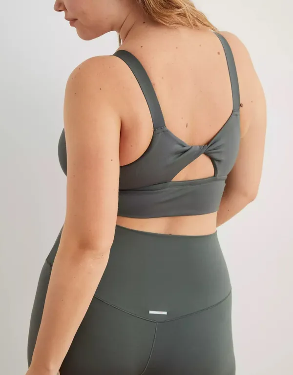 Aerie twist back sports bra - Image 2
