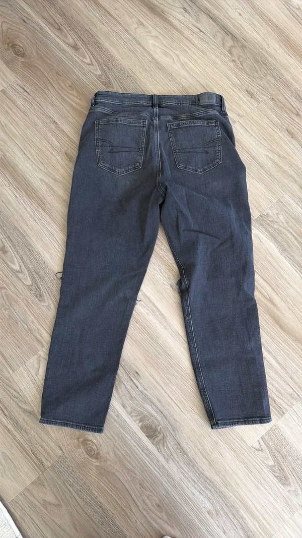 American Eagle Jeans - Image 4