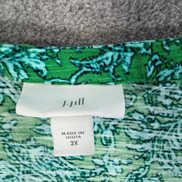 J.Jill Women's 2X Green Floral V-Neck Blouse Top Smocked Shoulder 3/4 Sleeve - Image 5