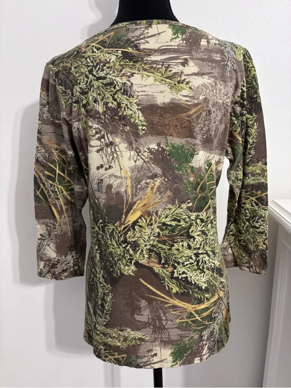 Realtree Outfitters Women’s M Camo MAX-1 Henley Top 3/4 Sleeve Hunting Shirt NWT - Image 2