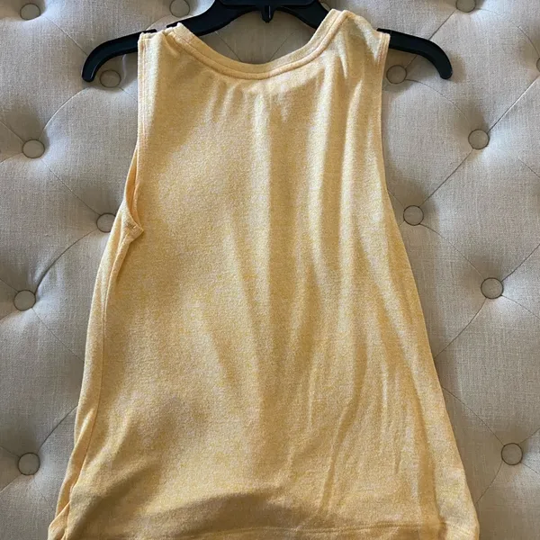 A New Day tank with knot - Image 3