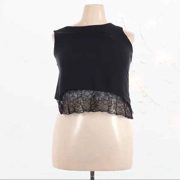 Embroidered Ruffles Blouse Size Xl. Reg $36 32” Chest 25” Length - Image 2