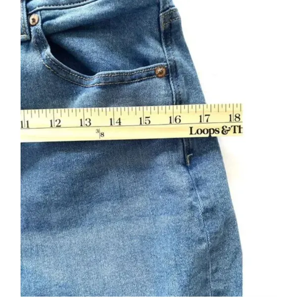 American Eagle Blue Ripped Mom Distressed Jeans Denim Stretchy Sz 6 - Image 6