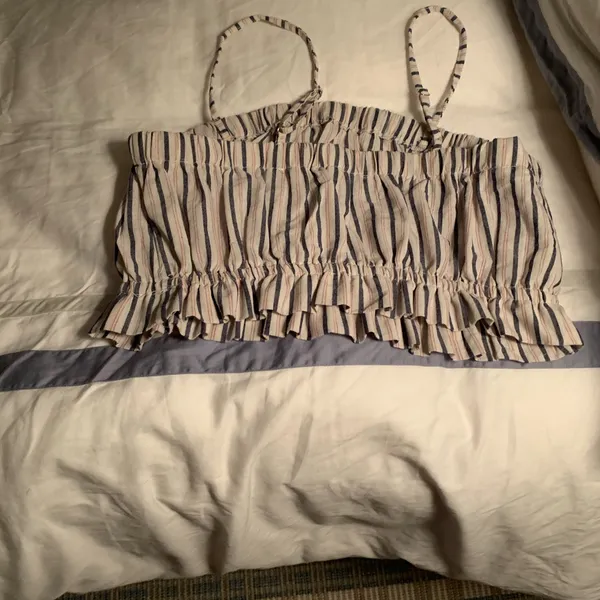 Falling love crop top Size M - Image 2