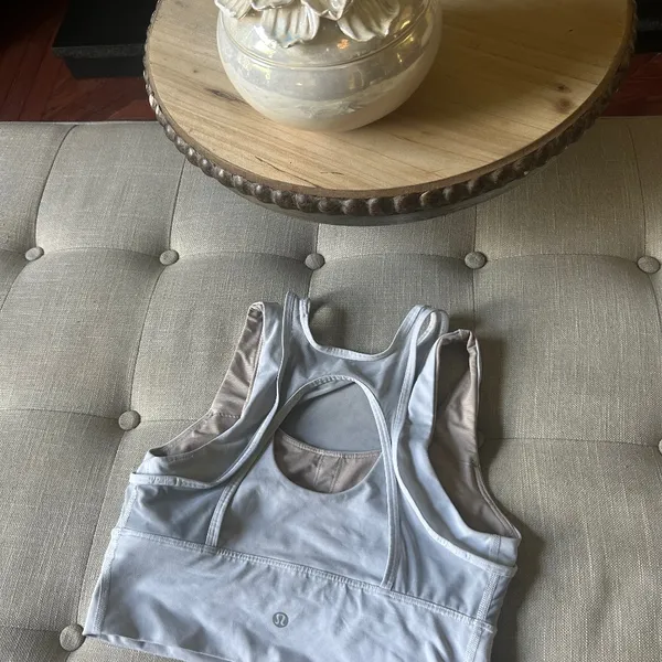Lululemon Double Tap Bra in Lavender Size 6 - Image 2