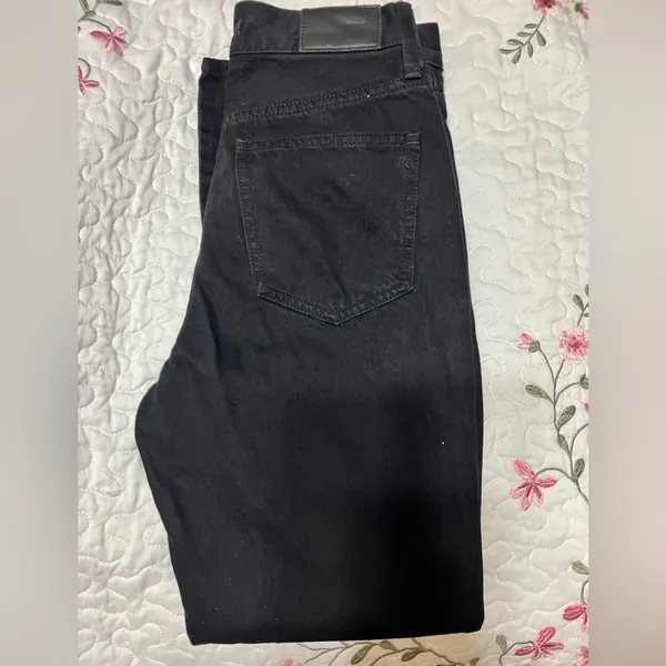 Madewell- The Perfect Vintage Jean Stone Black: Knee-Slit Edition 25 - Image 12