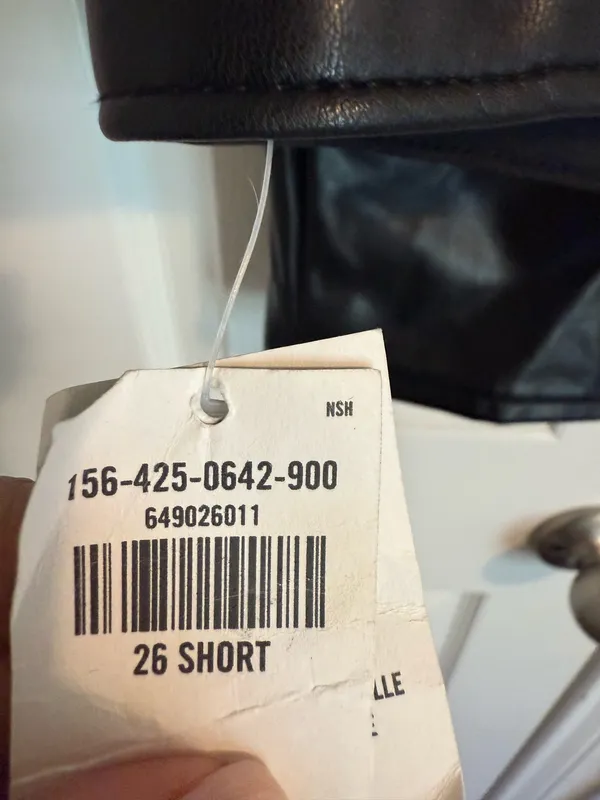 Abercrombie and fitch new with tags 26 short black leather pants - Image 3