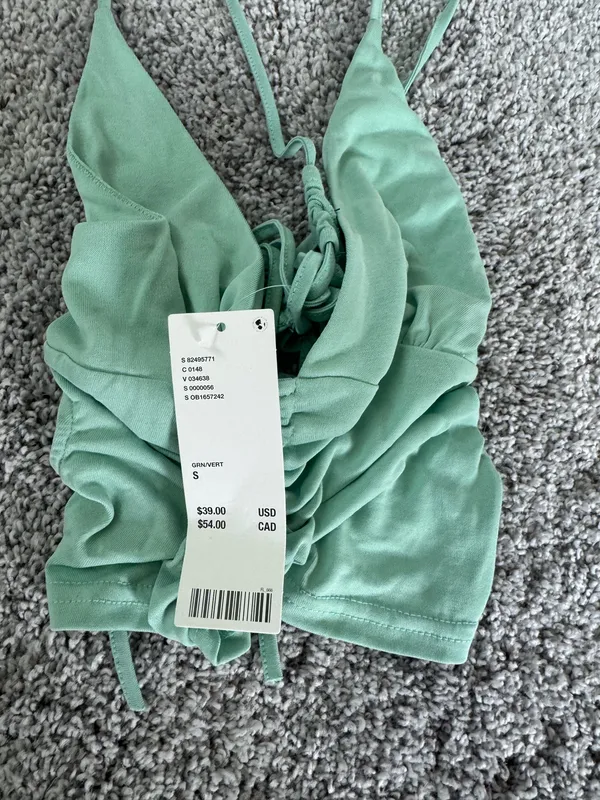 NWT urban outfitters light green crop top - Image 2