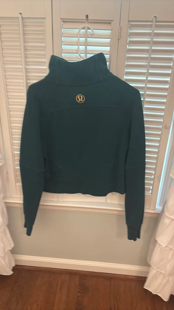 Dark forest green Lululemon scuba with gold - Image 2