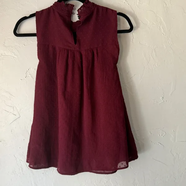 LOFT‎ Burgundy Smocked Neck Swiss Dot Blouse Top Medium Interview Outfit Women - Image 6