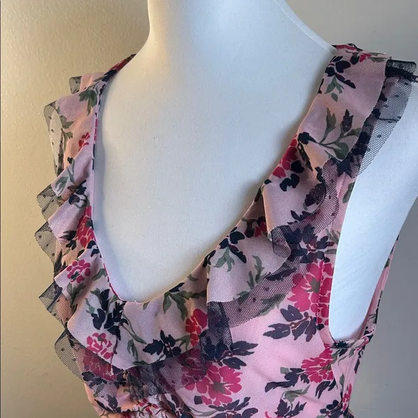 Anthropologie’s Maeve New Tie Front Floral Ruffle Lace V-Neck Pink Women's Top - Image 3