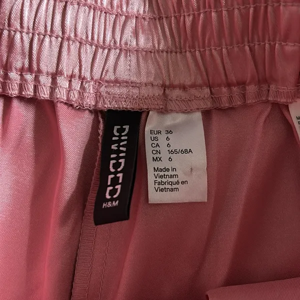 H&M divided silky shorts - Image 3