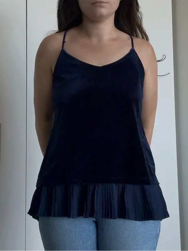 Rose & Olive Navy Velvet and Pleated-Hem Camisole - Image 5