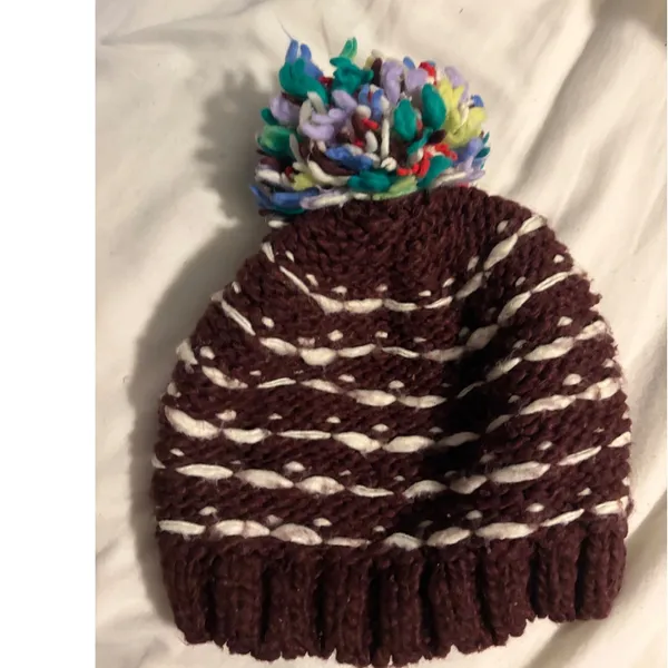 Aerie Beanie Chunky Knit Burgundy Multi Pom Pom One Size - Image 2