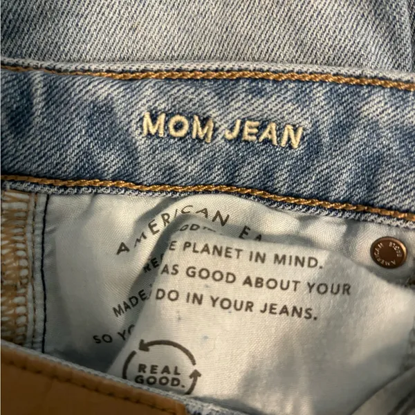 American Eagle Mom Jeans - Image 7