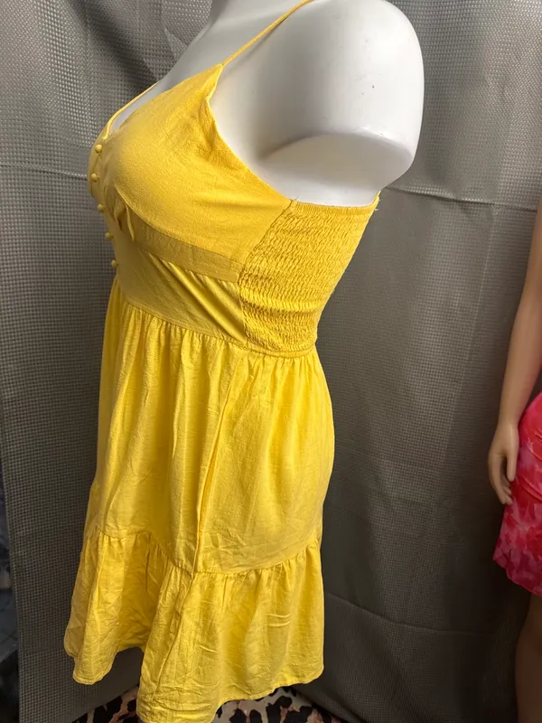 New size extra large, beautiful floaty dress hundred percent polyester Yellow - Image 2