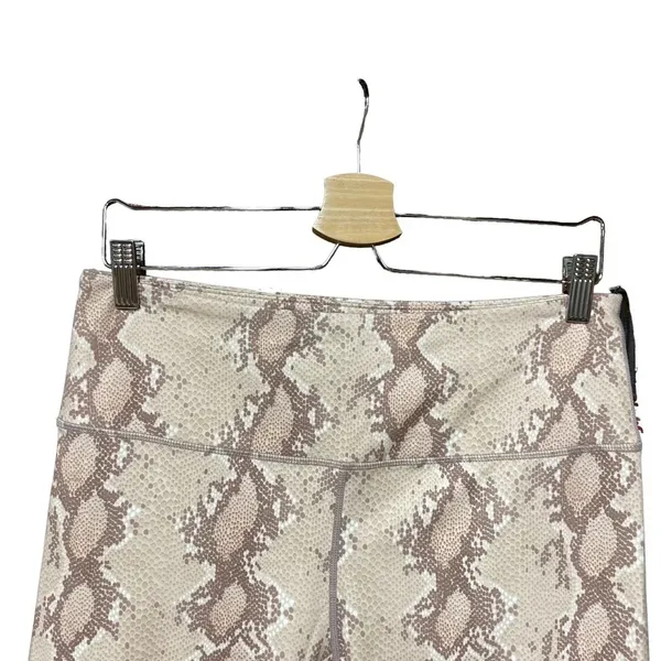 Varley Albury Bike Shorts Champagne Snake‎ Print Size XL - Image 4