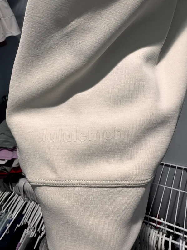 Lululemon Softstreme Crew - Image 3