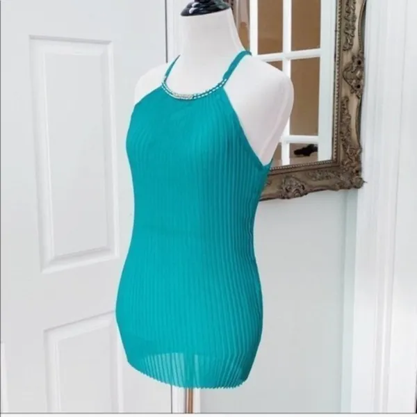 Halter Top Pleated Sheer Green Color Scoop Neck - Image 3