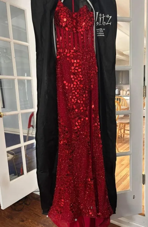 Ashley Lauren Prom Dress, Stunning Red color - Image 5