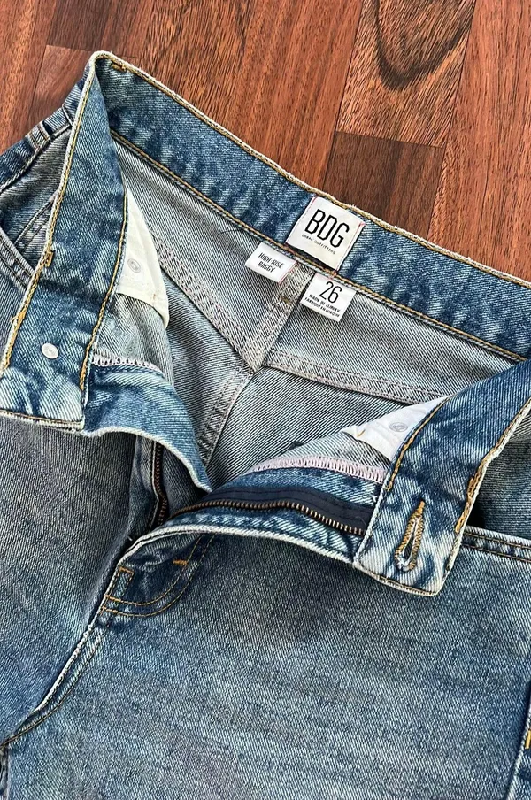 BDG High Rise Baggy Jeans - Image 4
