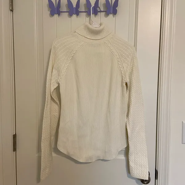 EUC Tommy Hilfiger women’s cable knit cream turtleneck thick warm‎ sweater large - Image 7