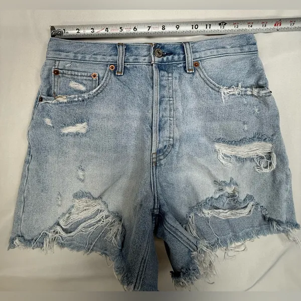 Abercrombie & Fitch Light Wash Distressed Denim Shorts - Image 5