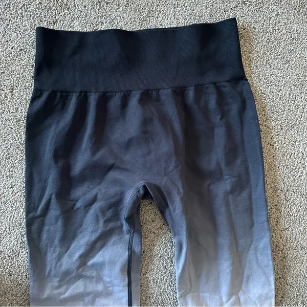 ZYIA Active Ombré Performance Compression Leggings - Image 3