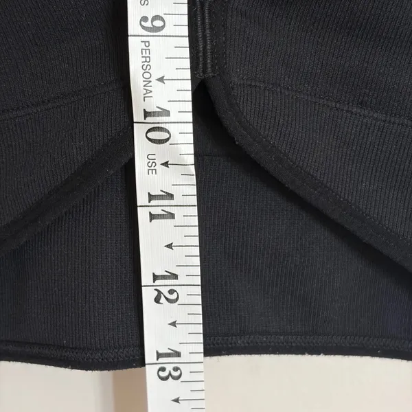 Abercrombie &‎ Fitch Black Ribbed V-Neck Wrap Hem Crop Top Small - Image 3
