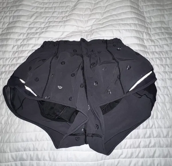 Lululemon RARE  Hotty Hot Short Polka Dot Logo - Image 3