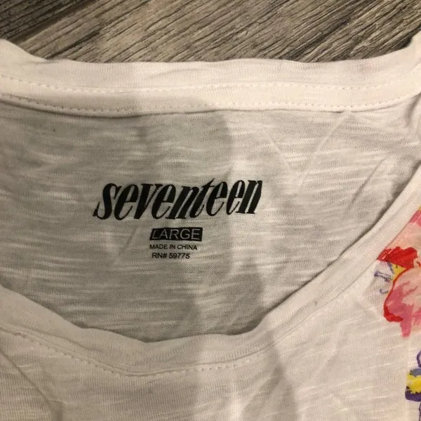 Seventeen Love Life White w/ Floral Womens Large Tank‎ Top Sleeveless Round Neck - Image 3