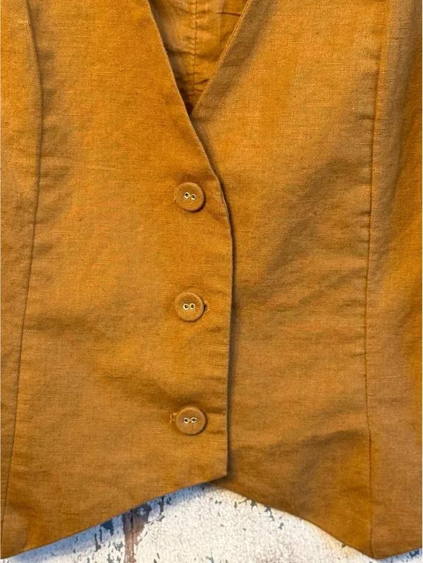 The Drop Women's Linen blend vest Camel Color size small - Image 2