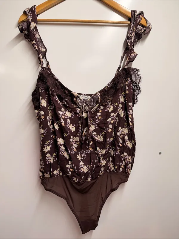Free People Bodysuit Take It Away Brown Floral One Piece Bodysuit size large - Image 4