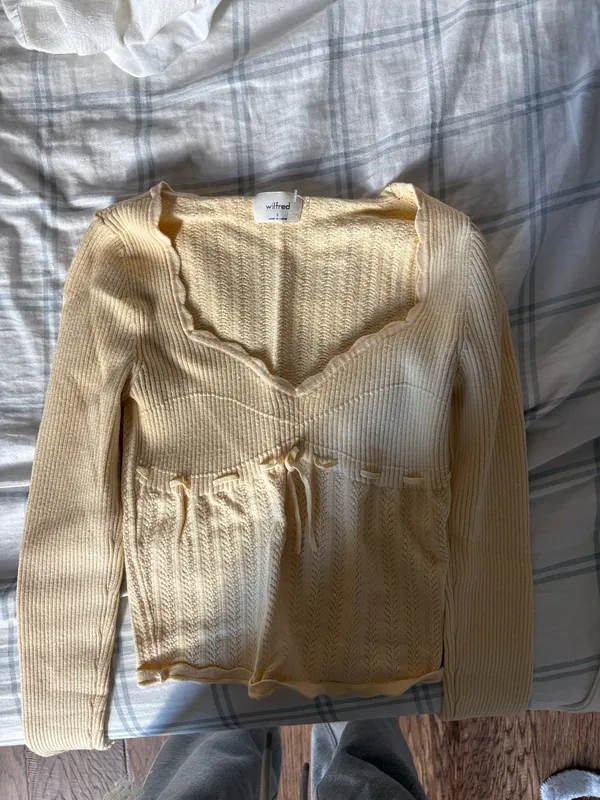 Aritzia Wilfred knit shirt - Image 2