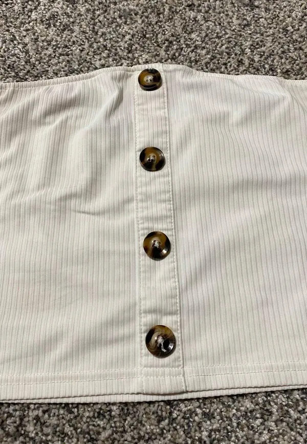 Chic White Ribbed Faux Button Tube Top Size M - Image 3