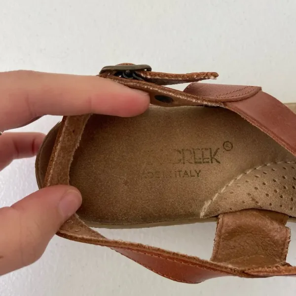 Cabin Creek Women’s interwoven strap sandals — size 8‎ - Image 5