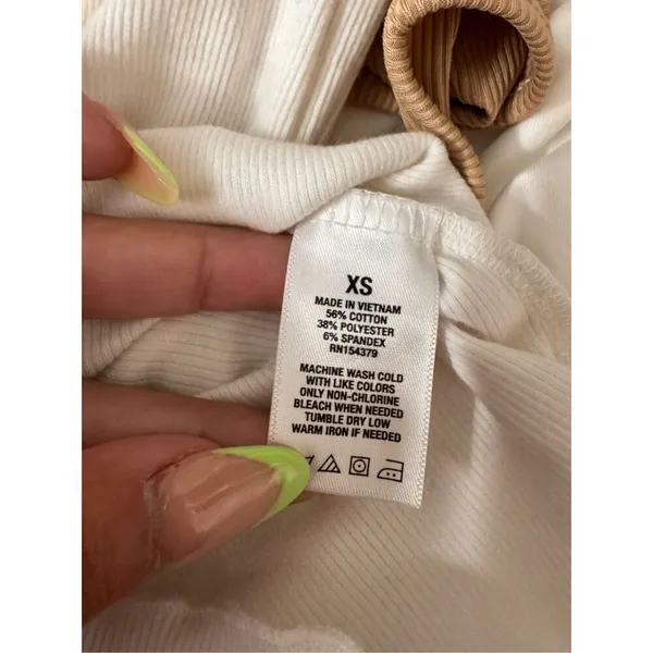 THE OG TEE COLLECTION shrunken white top size XS - Image 6