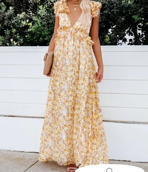 NWT Vici Aakaa yellow floral maxi dress. Size Medium - Image 2