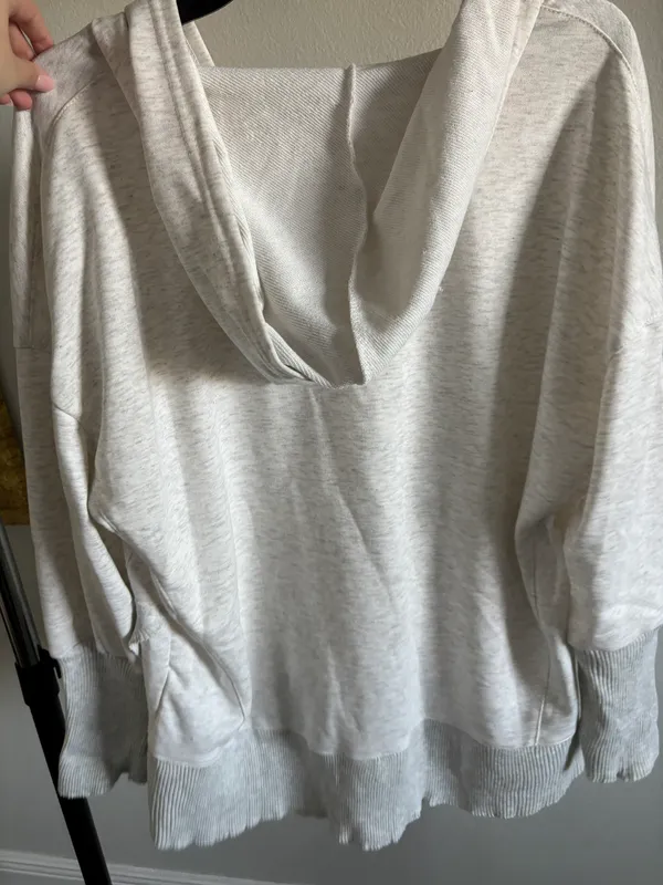 Hooded sweater Size L - Image 5