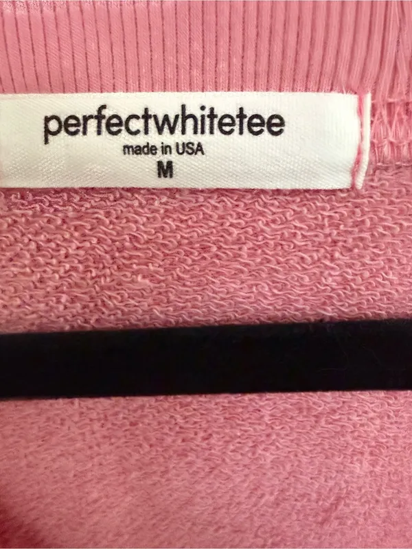 Perfectwhitetee Women's Pink Pullover Crewneck Sweater Size Medium - Image 3