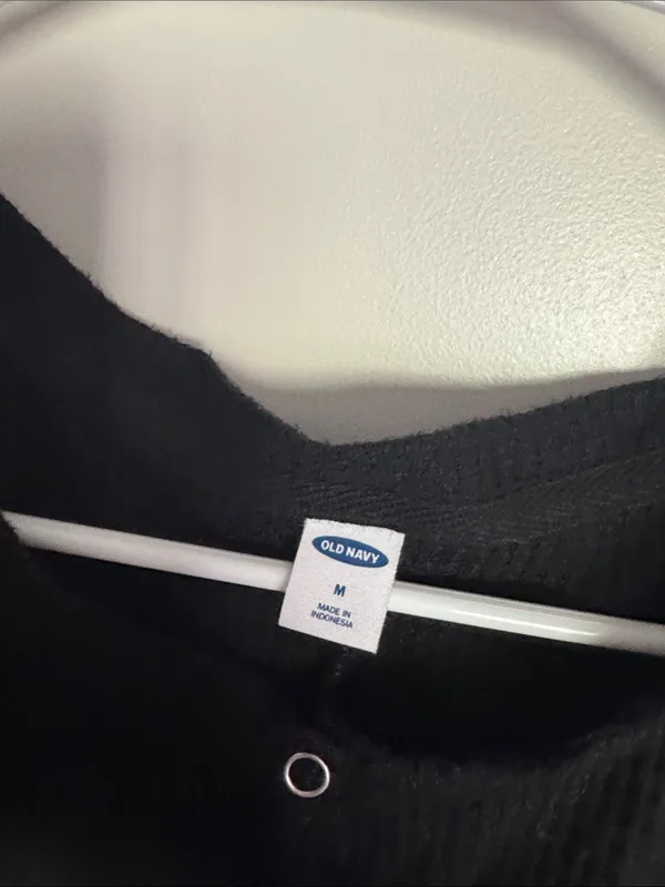 Old Navy Black Long-Sleeve Textured Henley / B34 - Image 2