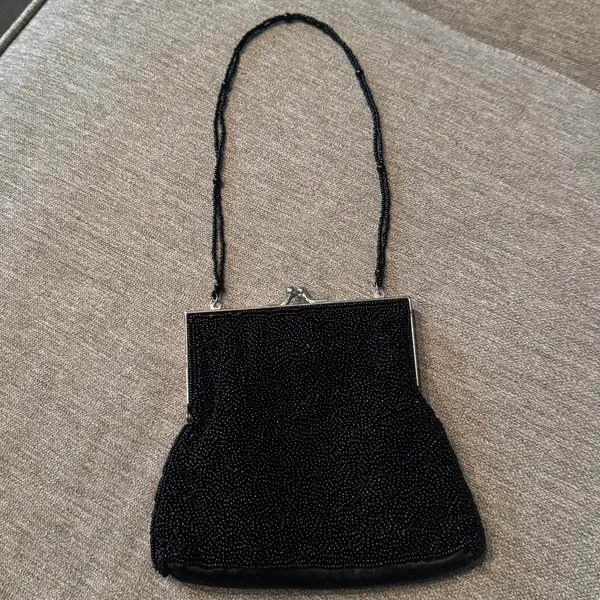 Y2K Style Black Beaded Floral Embroidered Kiss Lock Evening Bag Clutch Purse - Image 14