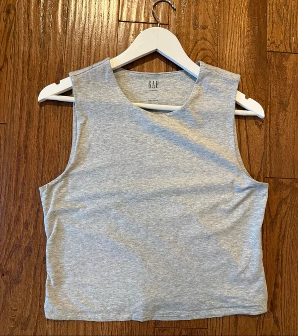 Gap closeknit grey tank jersey size large - Image 6